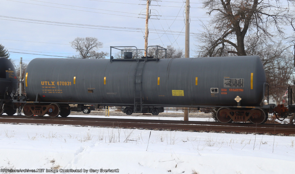 UTLX 670931 - Union Tank Car